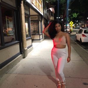 Meet your Posher, Vanessa